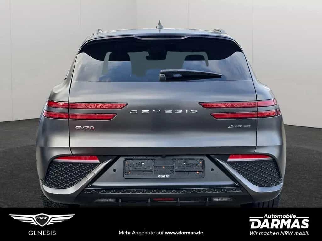 Genesis GV70 2.2D AWD Sport HUD LED Pano Lexicon Audio 11/2024-photo-6