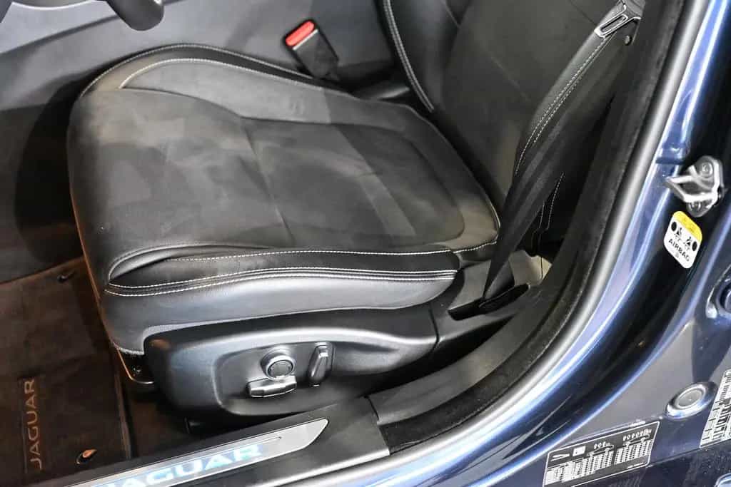 Jaguar XF D300 S Kombi LED Sportsitze Winter-Paket 04/2019-photo-18