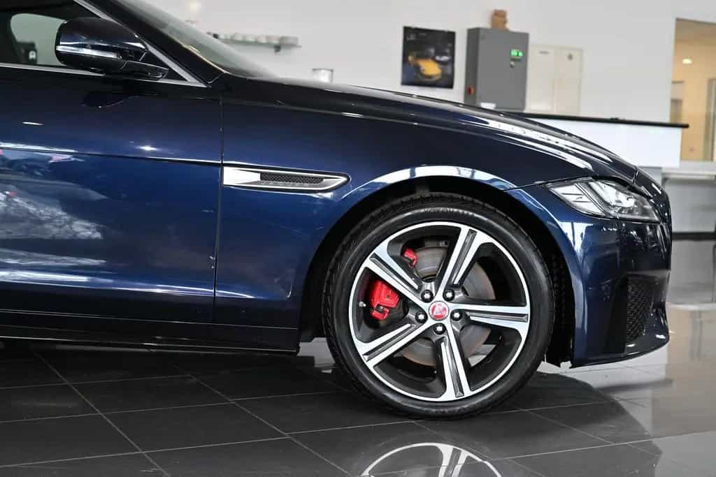 Jaguar XF D300 S Kombi LED Sportsitze Winter-Paket 04/2019-photo-23