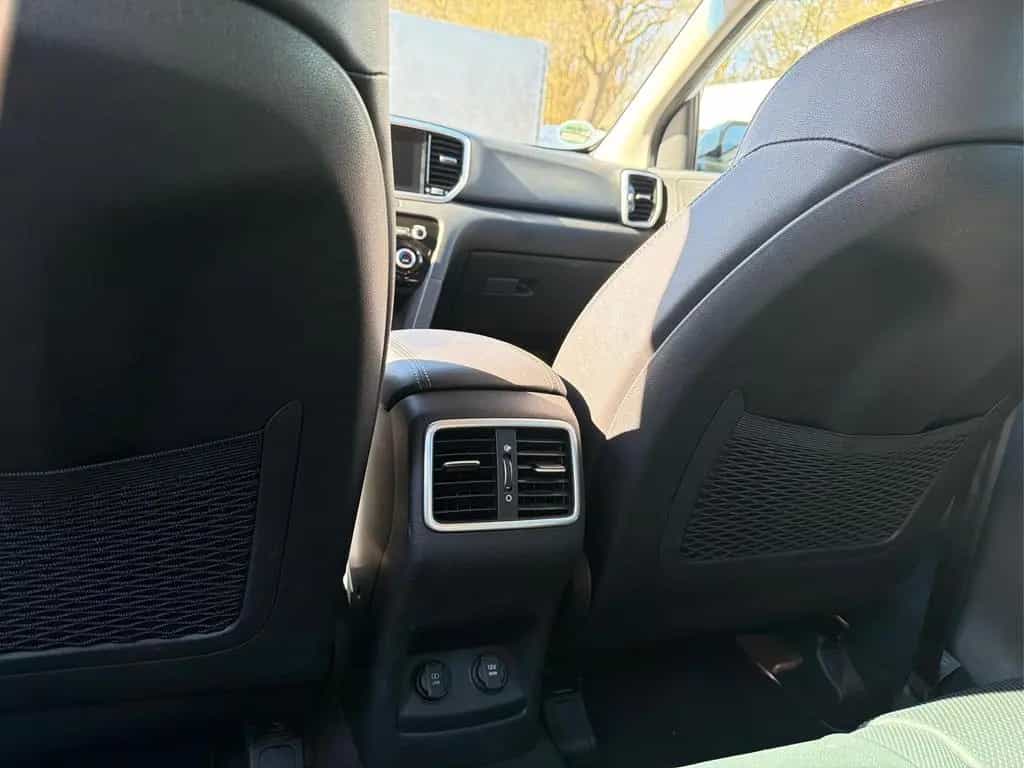 Kia Sportage 1.6 GDI Dream Team 2WD 07/2019-photo-33