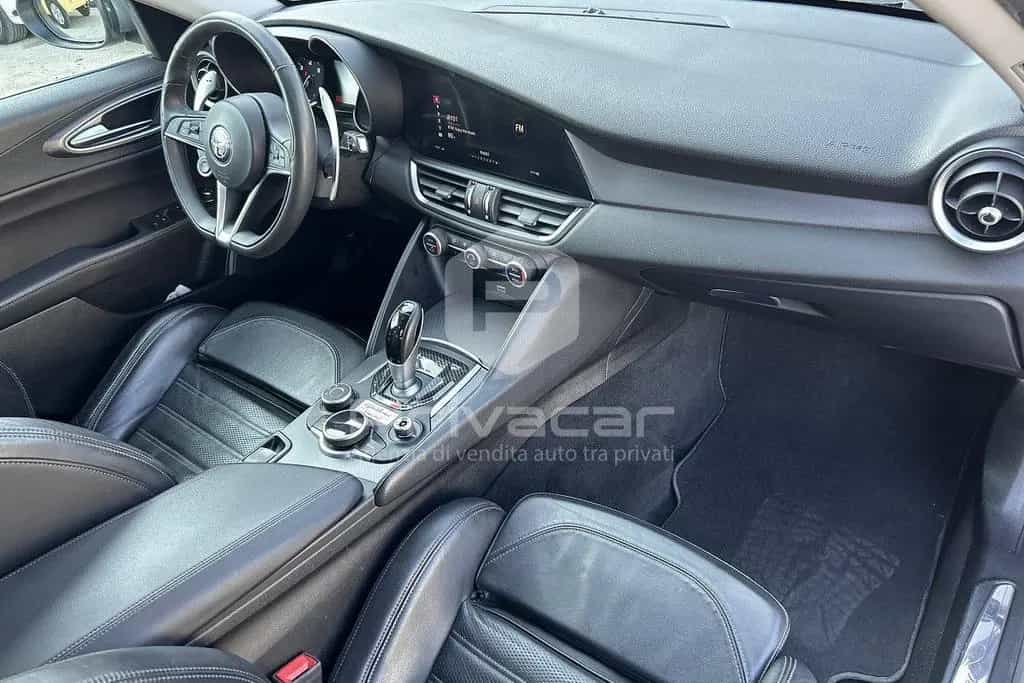 Alfa Romeo Giulia ROMEO Giulia 2.2 Turbodiesel 210 CV AT8 AWD 07/2017-photo-6