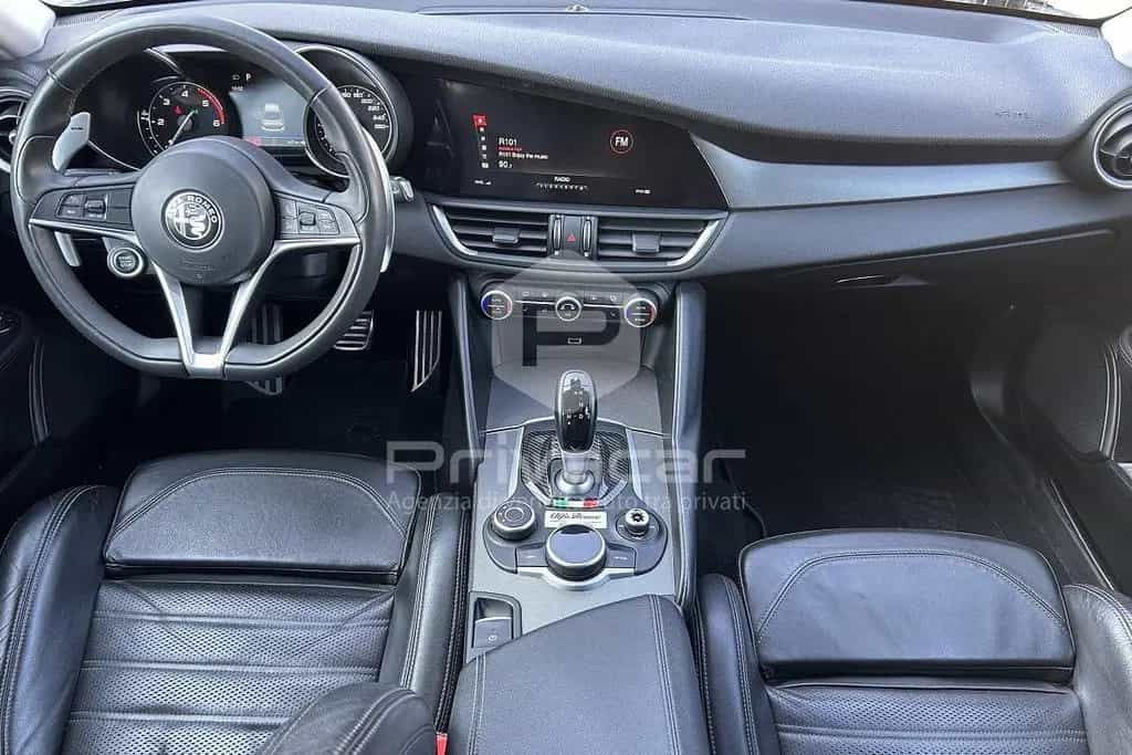Alfa Romeo Giulia ROMEO Giulia 2.2 Turbodiesel 210 CV AT8 AWD 07/2017-photo-8