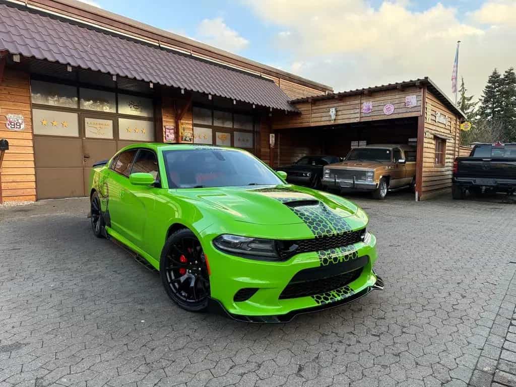 Dodge 392 SRT*V8*SCAT BACK*BREMBO*GARANTIE*NAVI*VOLL* 05/2018-photo-10
