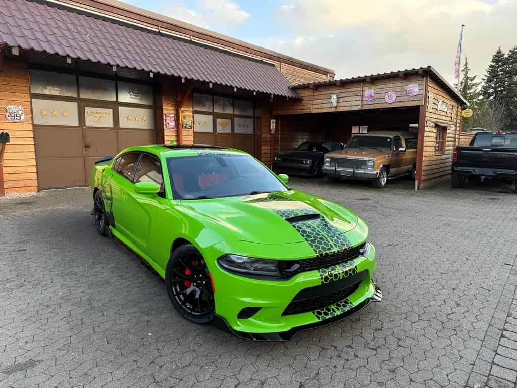Dodge 392 SRT*V8*SCAT BACK*BREMBO*GARANTIE*NAVI*VOLL* 05/2018-photo-11