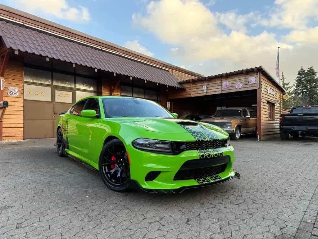 Dodge 392 SRT*V8*SCAT BACK*BREMBO*GARANTIE*NAVI*VOLL* 05/2018-photo-12