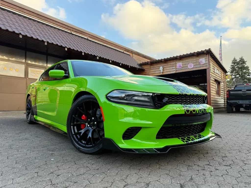 Dodge 392 SRT*V8*SCAT BACK*BREMBO*GARANTIE*NAVI*VOLL* 05/2018-photo-13