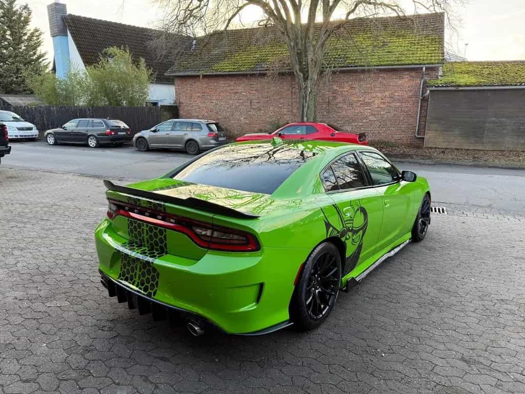 Dodge 392 SRT*V8*SCAT BACK*BREMBO*GARANTIE*NAVI*VOLL* 05/2018-photo-19