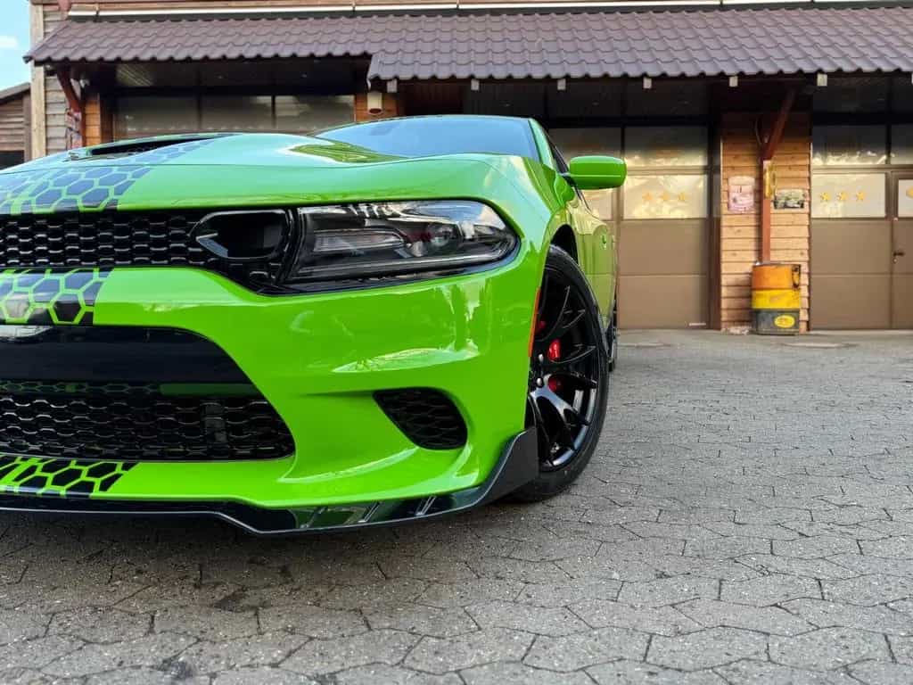 Dodge 392 SRT*V8*SCAT BACK*BREMBO*GARANTIE*NAVI*VOLL* 05/2018-photo-2