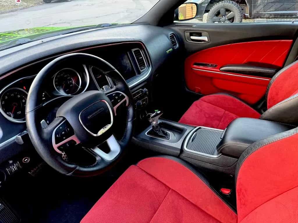 Dodge 392 SRT*V8*SCAT BACK*BREMBO*GARANTIE*NAVI*VOLL* 05/2018-photo-31