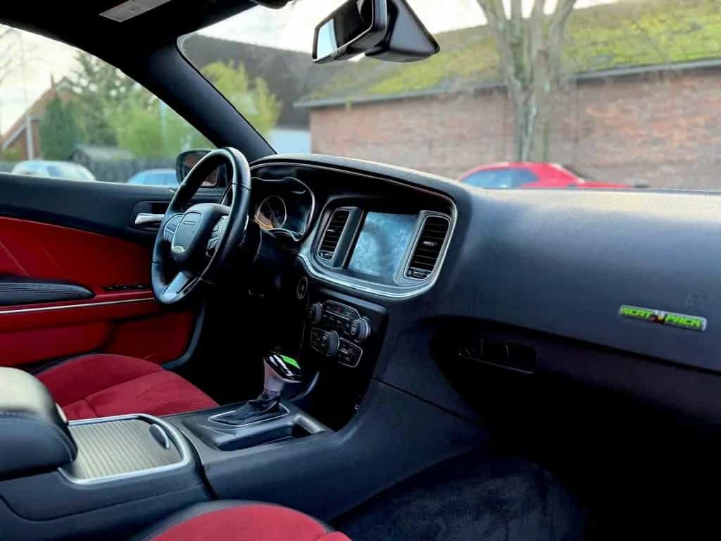 Dodge 392 SRT*V8*SCAT BACK*BREMBO*GARANTIE*NAVI*VOLL* 05/2018-photo-45