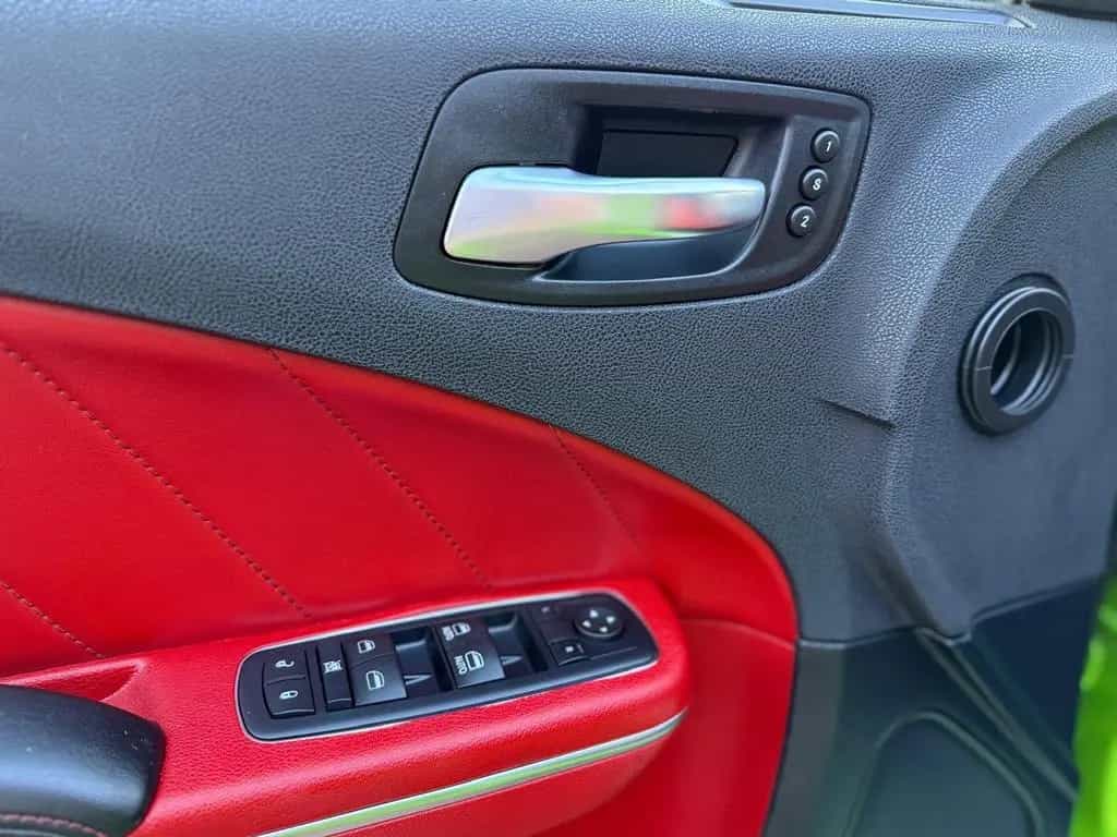 Dodge 392 SRT*V8*SCAT BACK*BREMBO*GARANTIE*NAVI*VOLL* 05/2018-photo-49