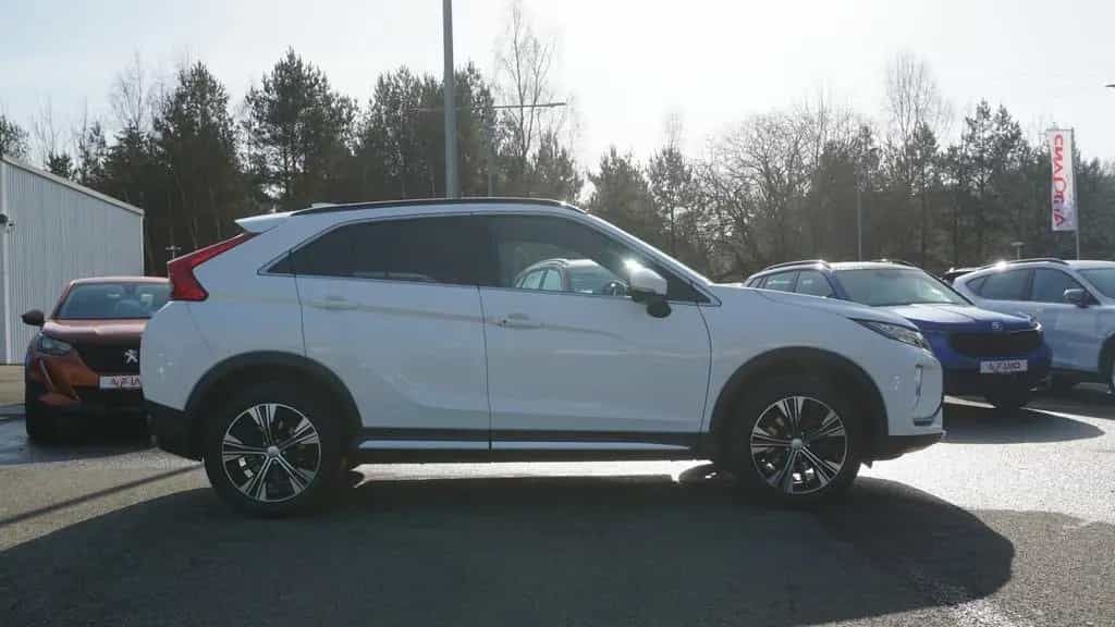 Mitsubishi Eclipse Cross Plus 4WD AWD LED Navi ACC 360° PDC 10/2019-photo-5
