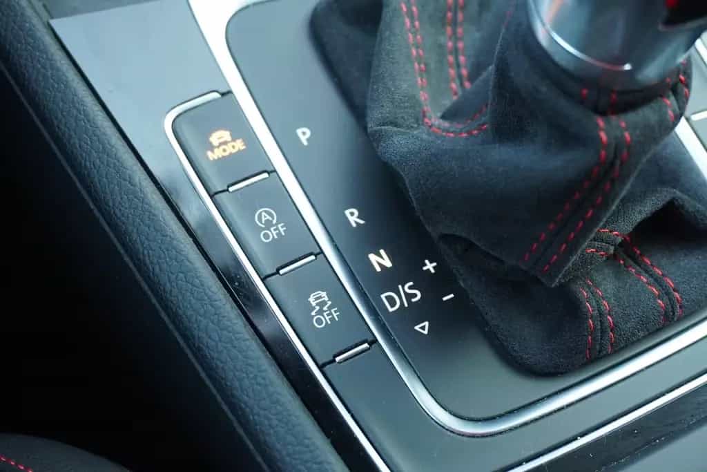Volkswagen Golf 2.0 TSI GTI TCR LED Navi Reifnitz Dynaudio 05/2019-photo-20