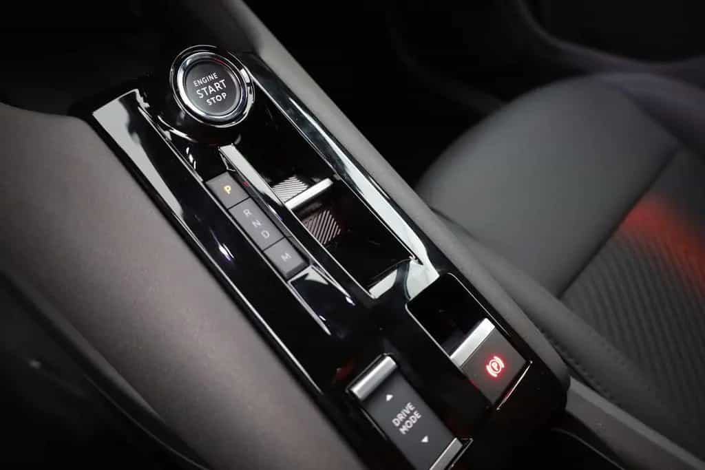 Alfa Romeo Junior Ibrida Speciale 1.2 VGT LED ACC Navi 01/2026-photo-11