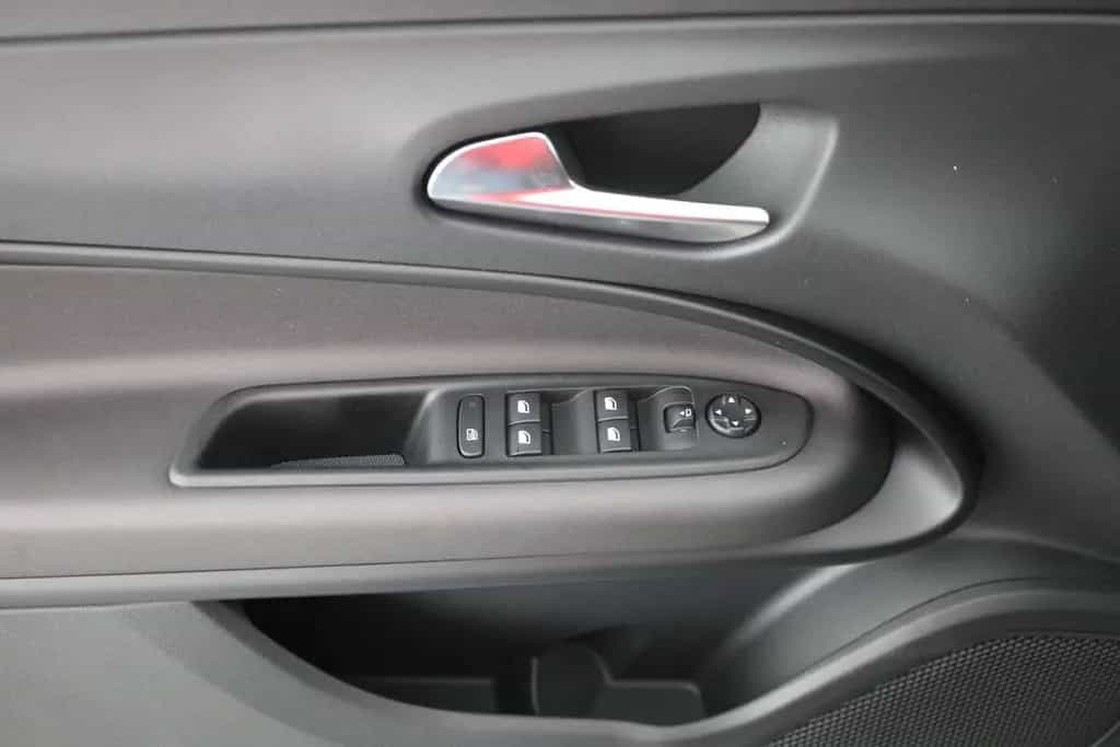 Alfa Romeo Junior Ibrida Speciale 1.2 VGT LED ACC Navi 01/2026-photo-17