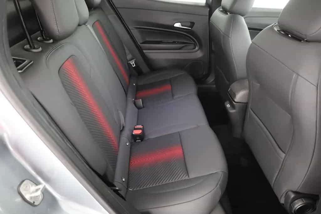 Alfa Romeo Junior Ibrida Speciale 1.2 VGT LED ACC Navi 01/2026-photo-21
