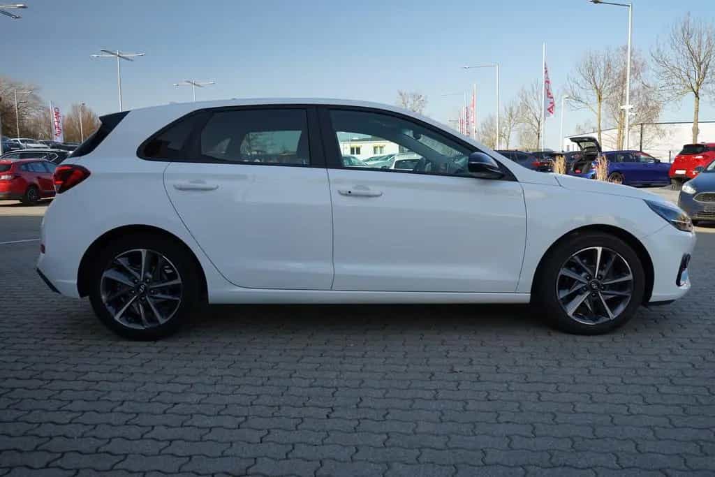 Hyundai i30 1.0 T-GDI Edition 30+ LED Navi Kamera 12/2021-photo-2