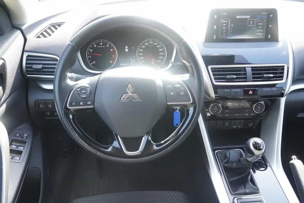 Mitsubishi Eclipse Cross 1.5 T-MIVEC Active 2WD 11/2018-photo-15