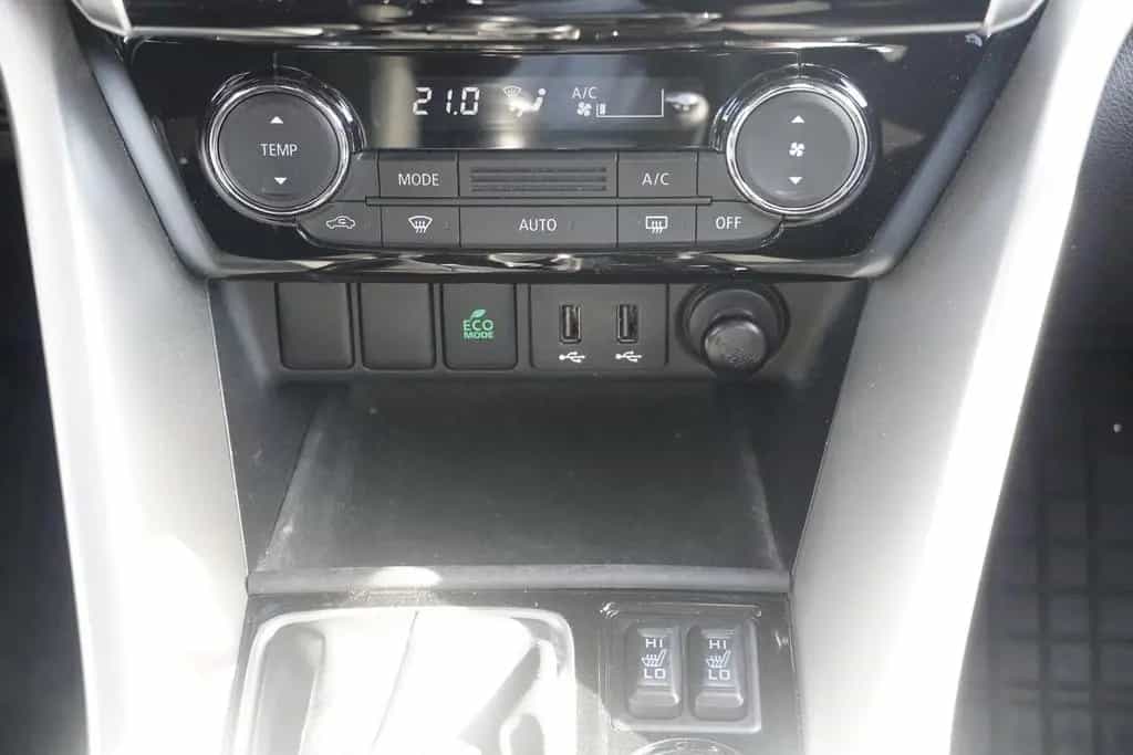 Mitsubishi Eclipse Cross 1.5 T-MIVEC Active 2WD 11/2018-photo-20