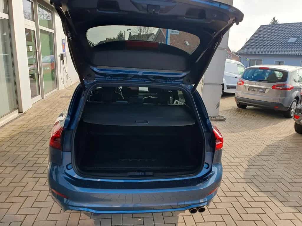 Ford Focus Turnier ST-Line 07/2022-photo-12