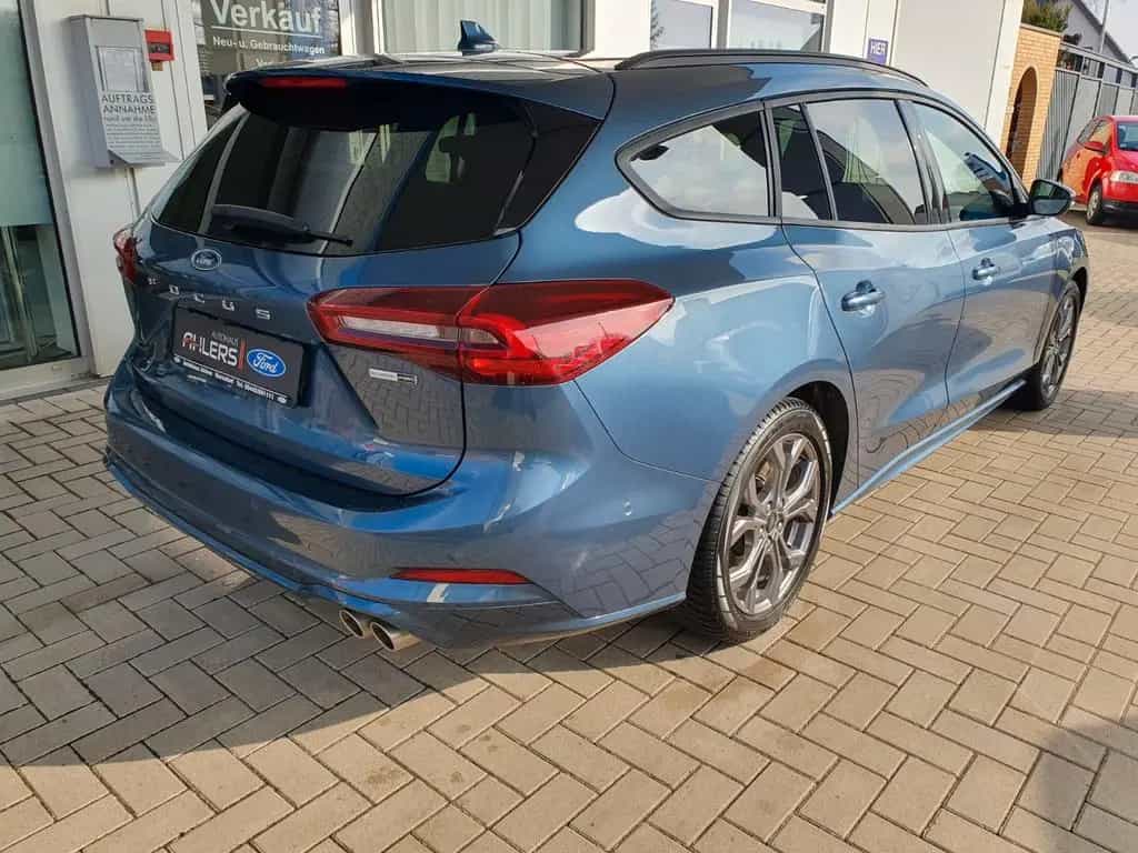 Ford Focus Turnier ST-Line 07/2022-photo-3