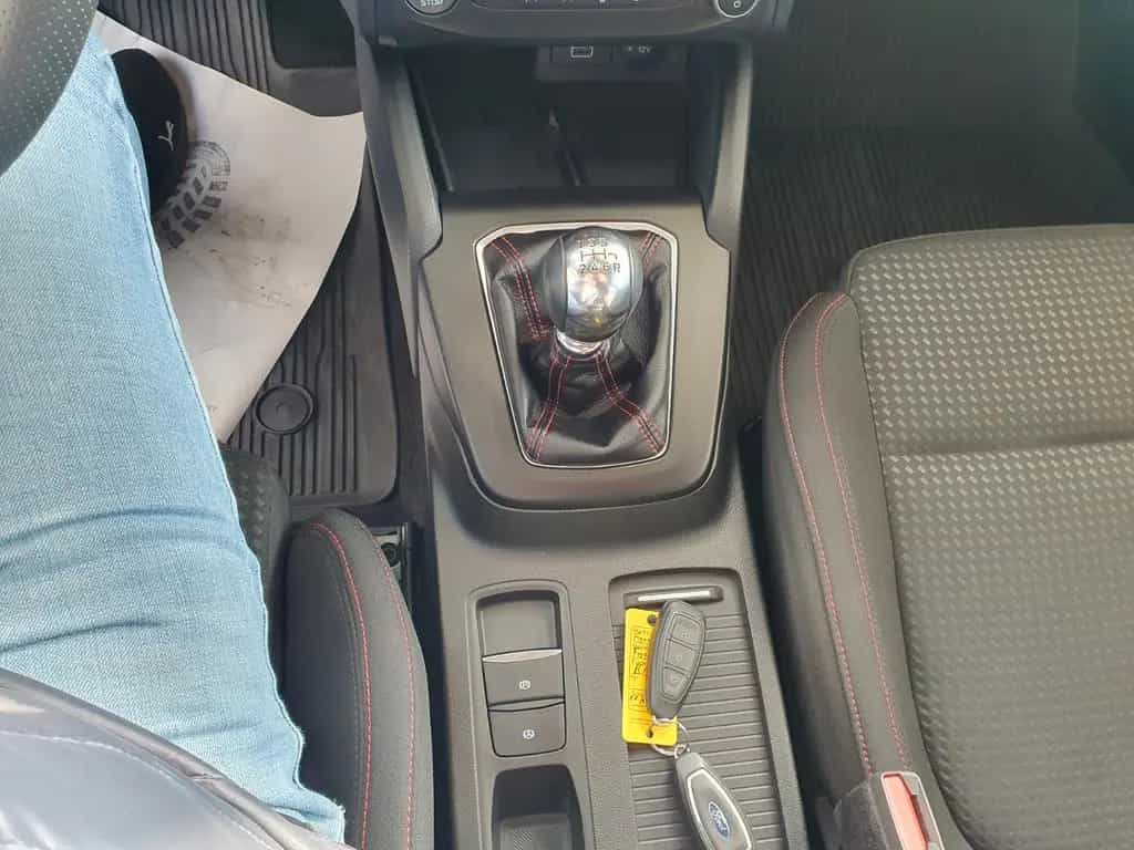 Ford Focus Turnier ST-Line 07/2022-photo-8
