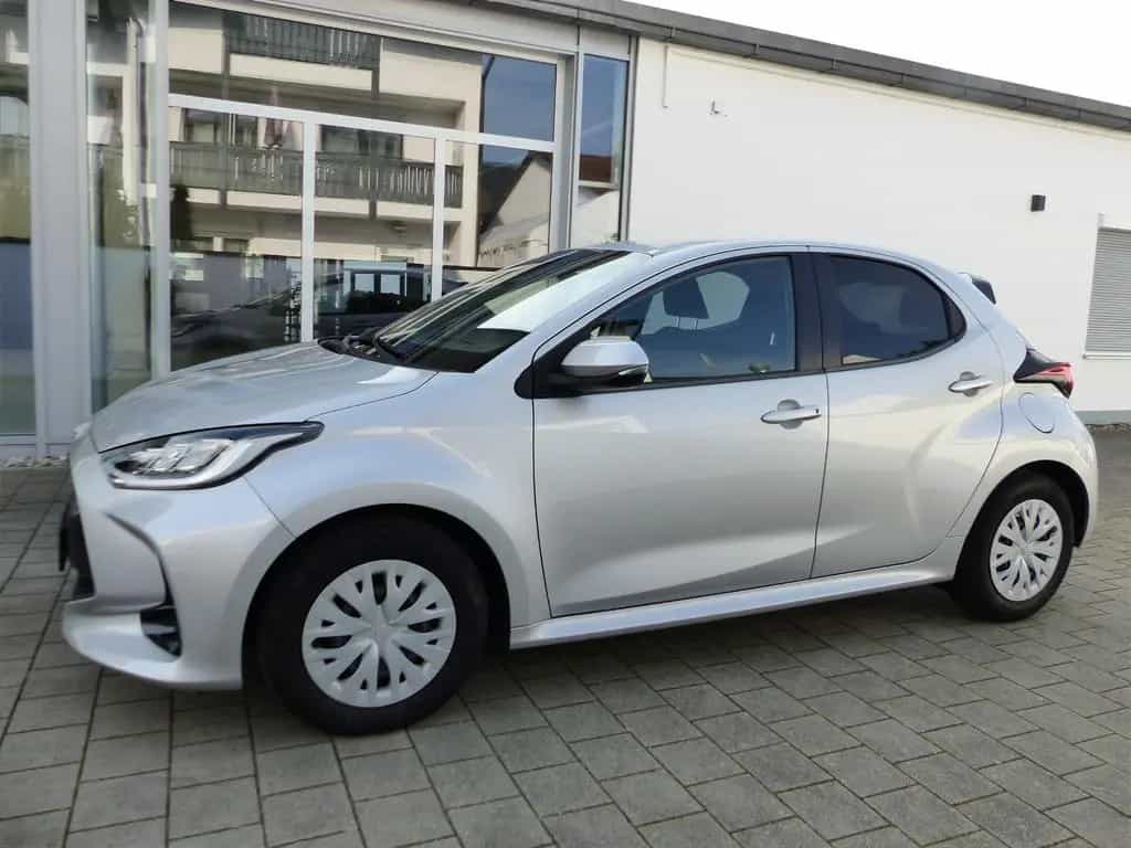 Toyota Yaris 1.5 VVT-iE Kamera LED CarPlay DAB NS SHZ 04/2021-photo-2