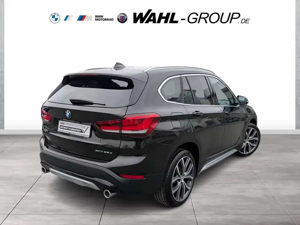 BMW X1 xDrive25d XLINE NAVI PLUS LED AHK LEDER HUD R 08/2021-photo-1