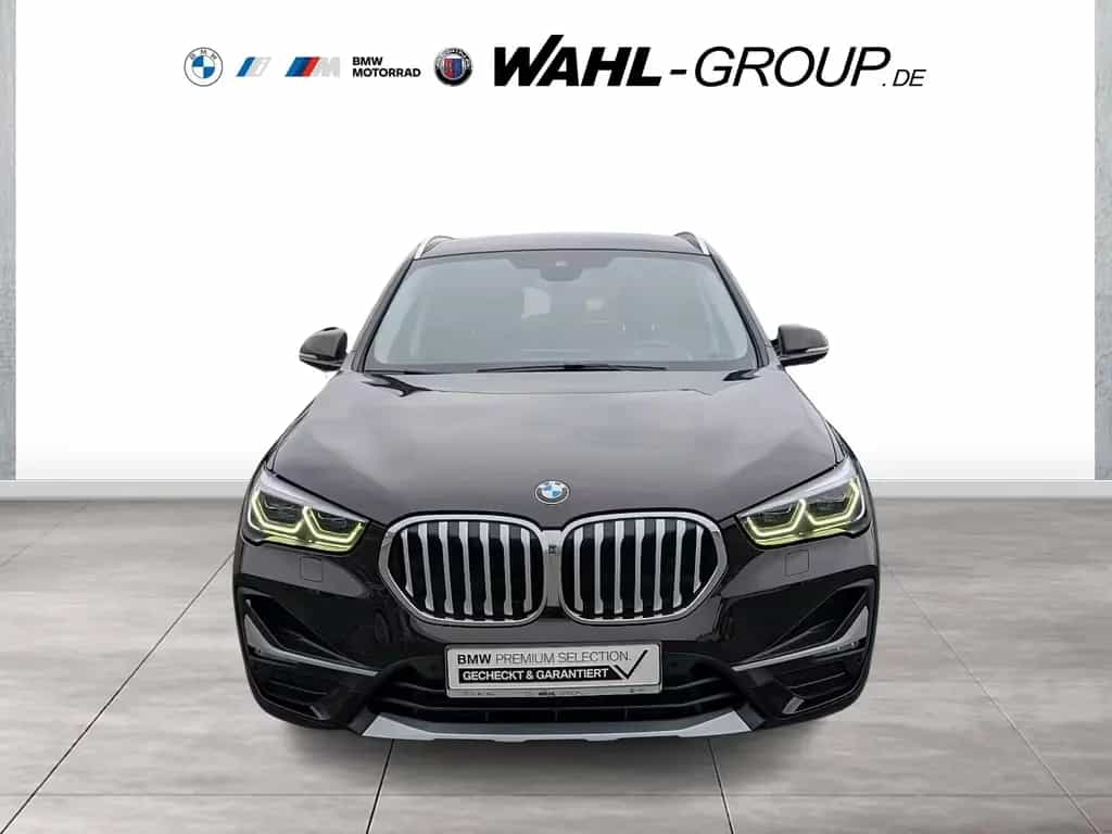 BMW X1 xDrive25d XLINE NAVI PLUS LED AHK LEDER HUD R 08/2021-photo-4