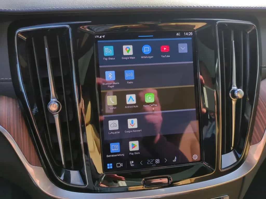 Volvo V60 Ultra Dark HUD Digitales Cockpit Memory Sitz 07/2025-photo-17