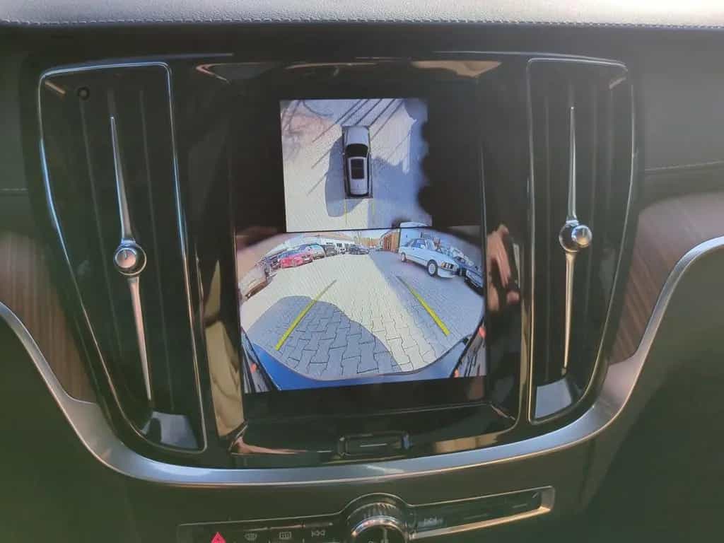 Volvo V60 Ultra Dark HUD Digitales Cockpit Memory Sitz 07/2025-photo-18