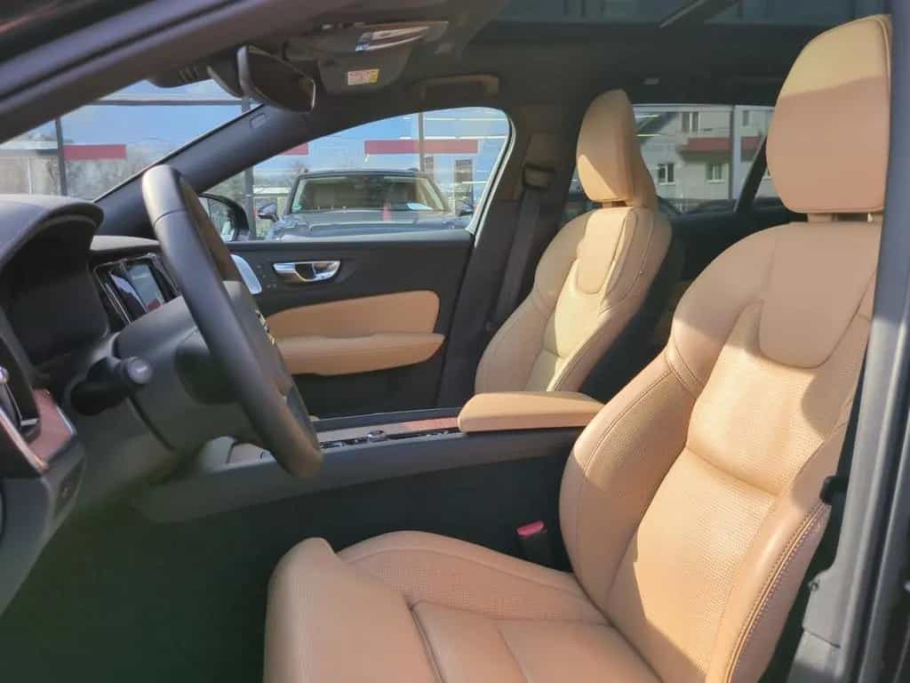 Volvo V60 Ultra Dark HUD Digitales Cockpit Memory Sitz 07/2025-photo-9