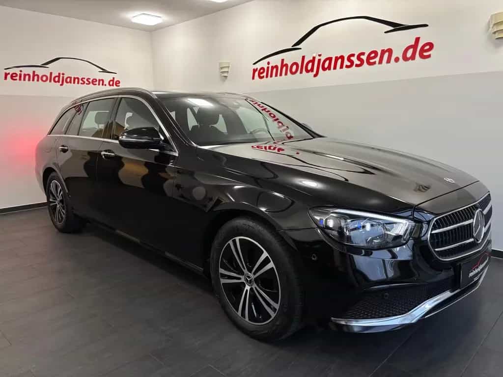 Mercedes-Benz E 300 d T 4M Multibeam 360° Burmester Distronic+ 10/2021-photo-0