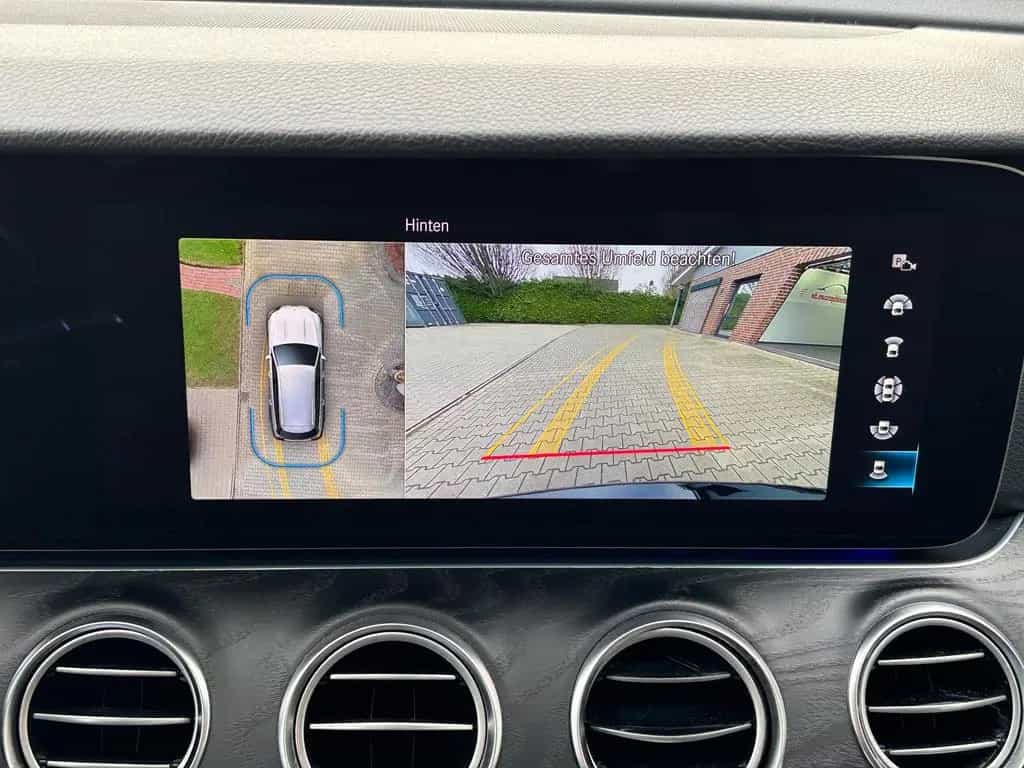 Mercedes-Benz E 300 d T 4M Multibeam 360° Burmester Distronic+ 10/2021-photo-12
