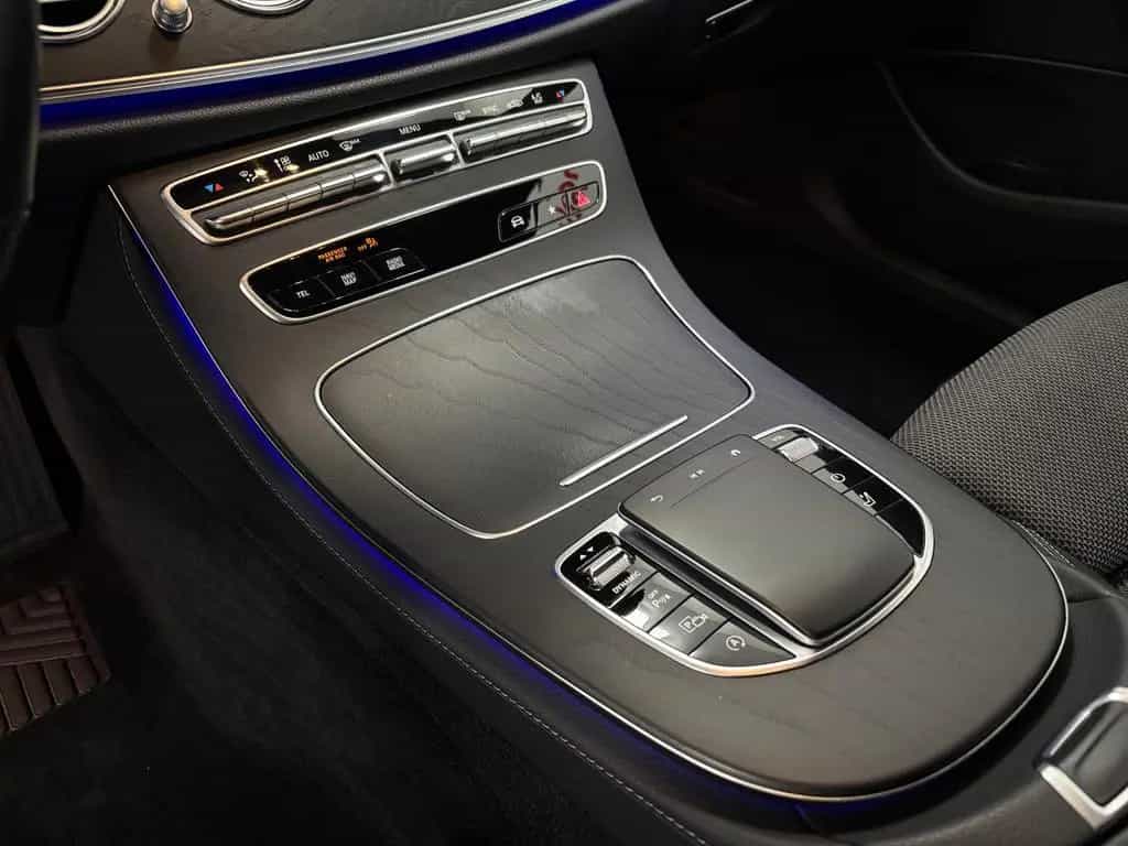 Mercedes-Benz E 300 d T 4M Multibeam 360° Burmester Distronic+ 10/2021-photo-13