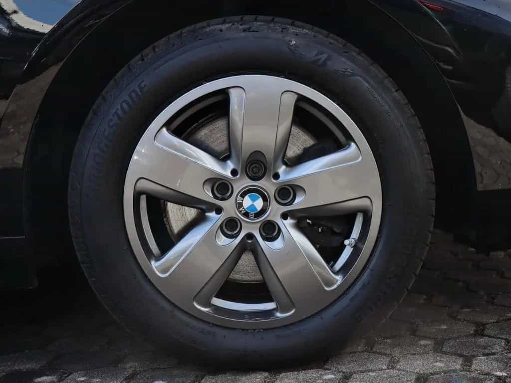 BMW 1 Series 118i Advantage PDC Sitzheizung Alu 12/2022-photo-5