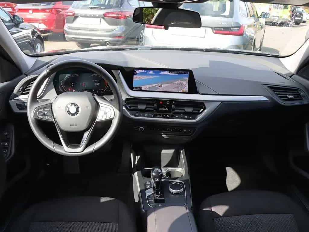 BMW 1 Series 118i Advantage PDC Sitzheizung Alu 12/2022-photo-9
