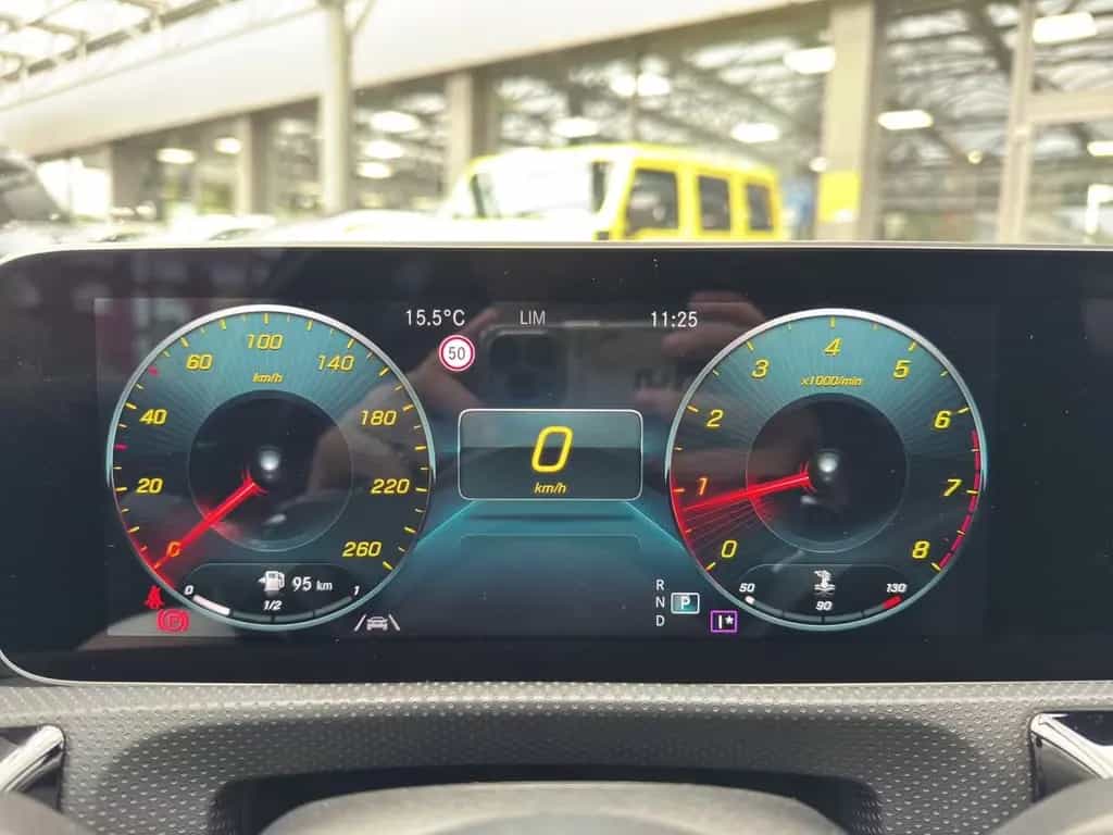 Mercedes-Benz A 220 AMG Line KeyLess+LED+Navi+Pano+SD+SHZ+LM 06/2019-photo-20