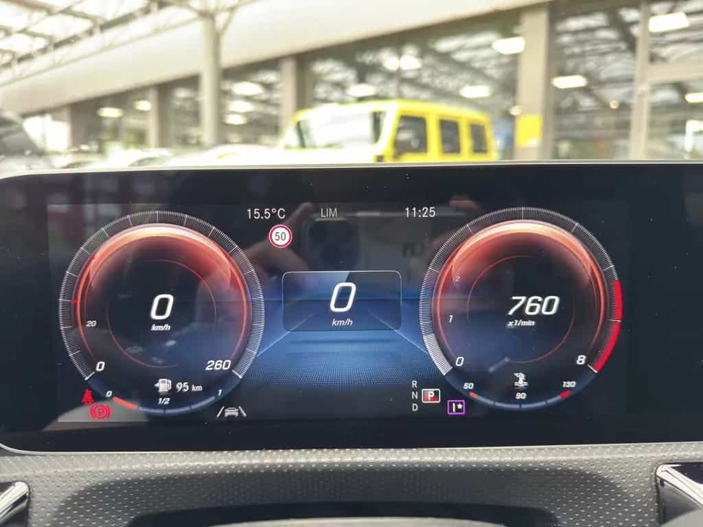 Mercedes-Benz A 220 AMG Line KeyLess+LED+Navi+Pano+SD+SHZ+LM 06/2019-photo-21