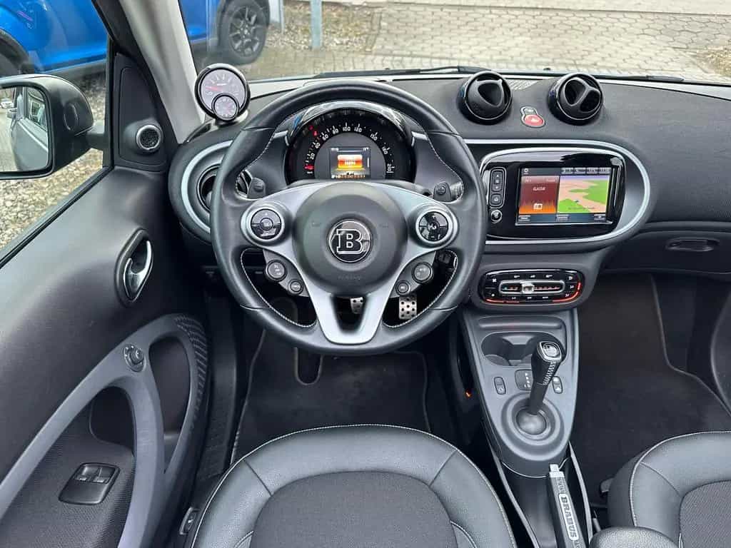 Smart ForTwo Cabrio Brabus 109PS-LED-NAVI-JBL-KAM 06/2018-photo-13