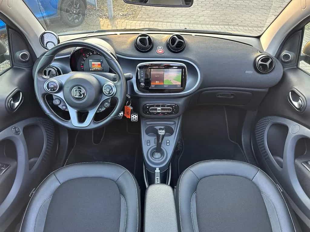 Smart ForTwo Cabrio Brabus 109PS-LED-NAVI-JBL-KAM 06/2018-photo-14