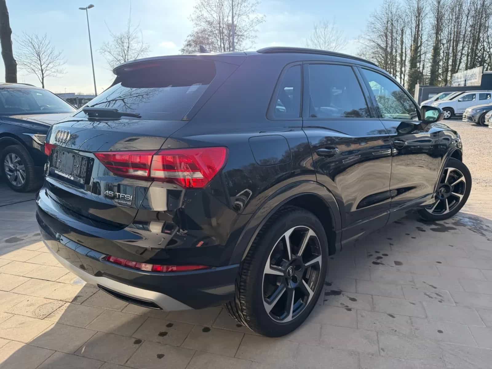 Audi Q3 45 TFSI quattro advanced *LEDER/AHK* 06/2020-photo-3