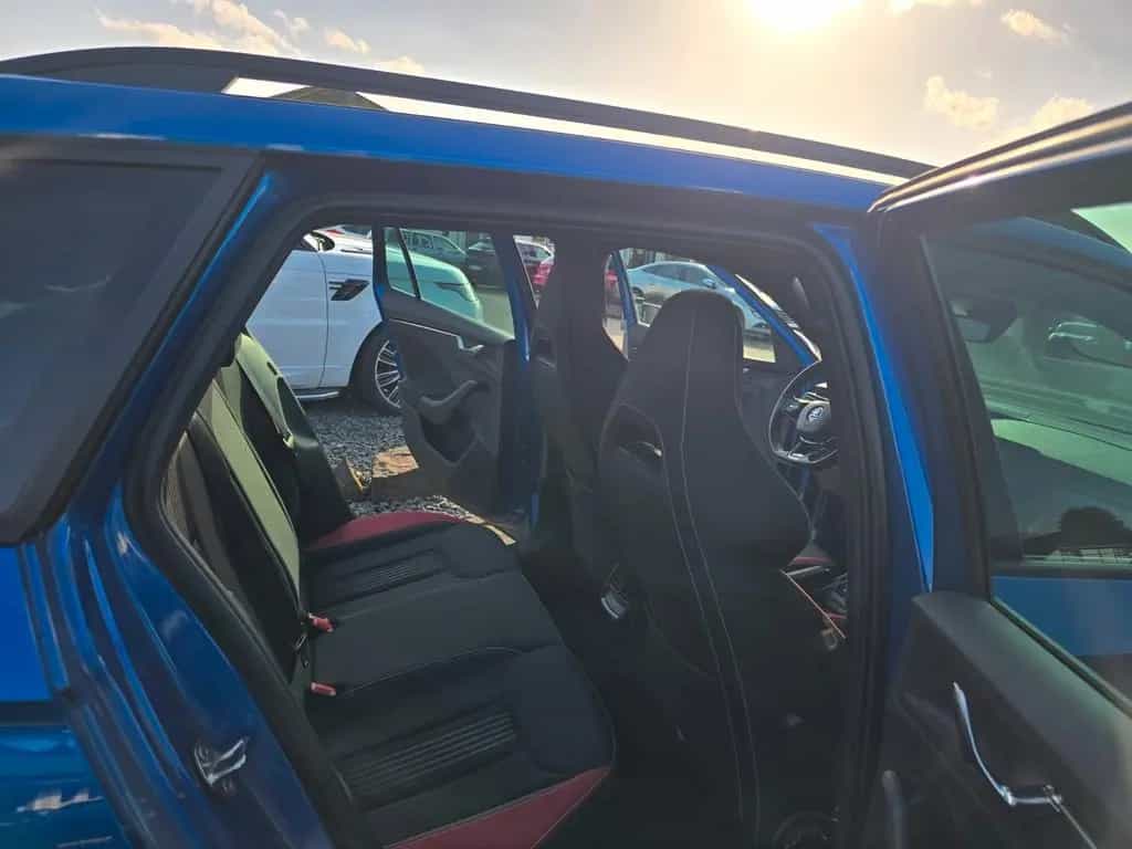 Skoda Kamiq 1.5 TSI Monte Carlo AHK ACC VIRTUAL KAM 10/2020-photo-11