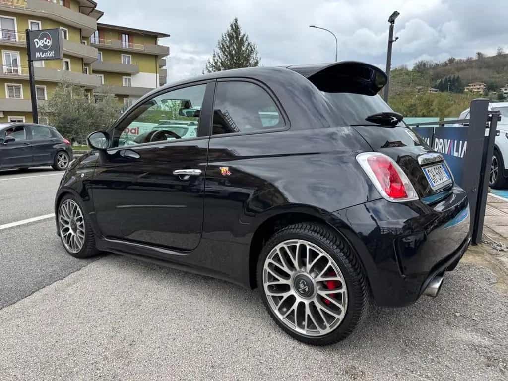 Abarth 500 1.4 Turbo T-Jet 05/2011-photo-3