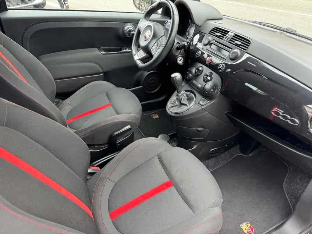 Abarth 500 1.4 Turbo T-Jet 05/2011-photo-6