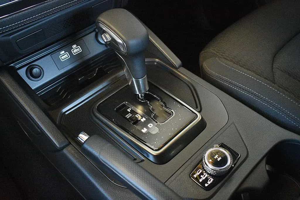 KGM New Grand Musso 4WD+Navi+Multi. Lenkrad+Garantie 01/2026-photo-16