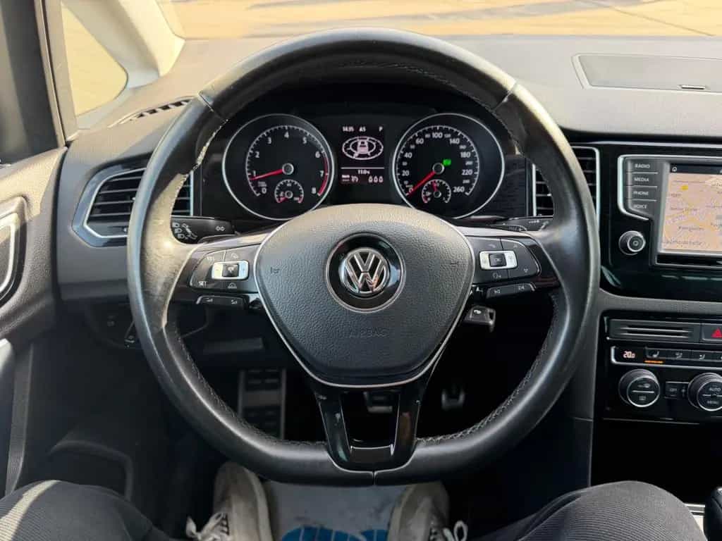 Volkswagen Golf Sportsvan1. 4 VIISound Automatik/Navi/ACC 02/2017-photo-11
