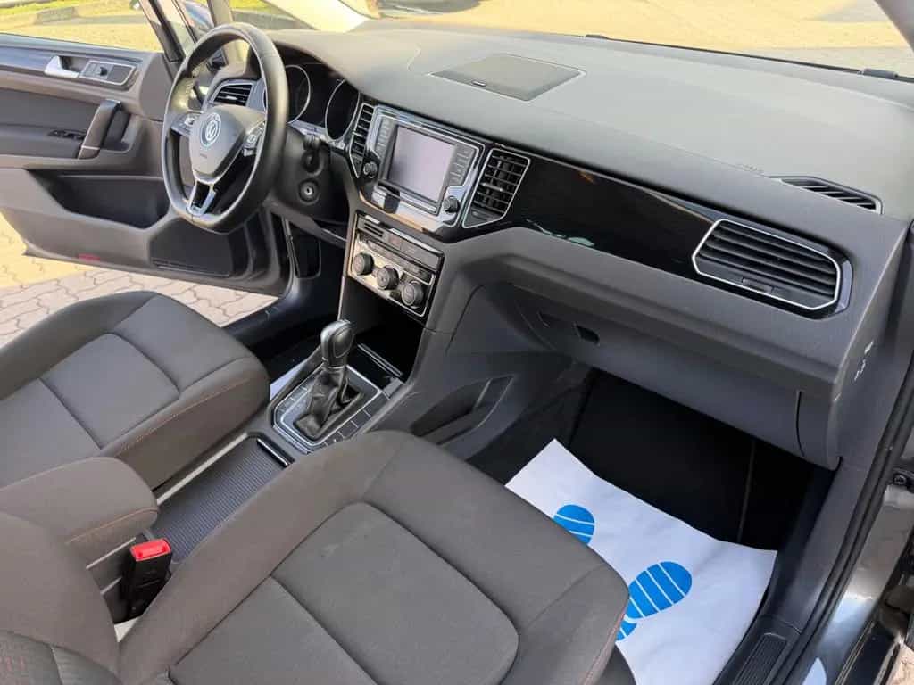 Volkswagen Golf Sportsvan1. 4 VIISound Automatik/Navi/ACC 02/2017-photo-18