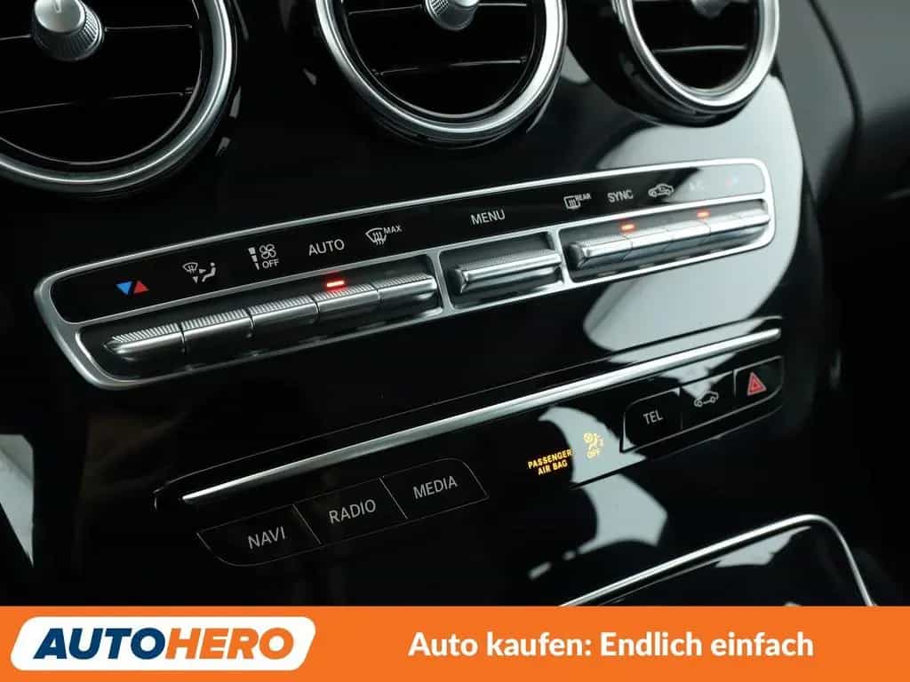 Mercedes-Benz C-Class 180 T Avantgarde Aut.*LED*NAVI*TEMPO*CAM*PDC* 12/2020-photo-23
