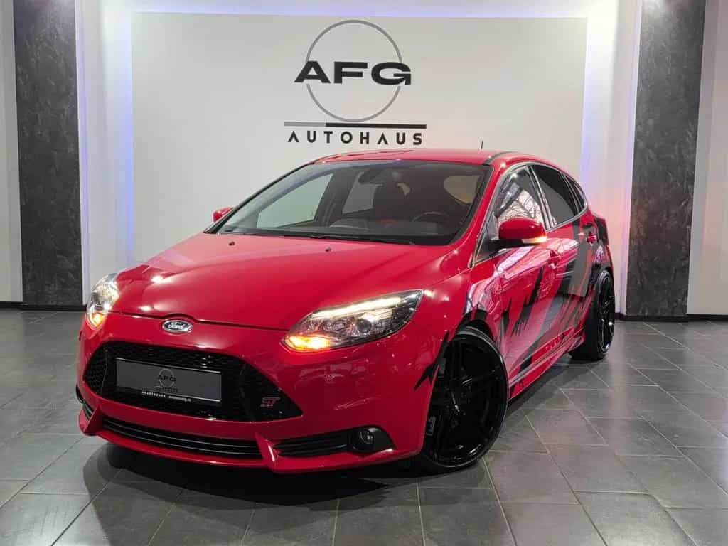 Ford Focus Lim. ST*SPORTAUSPUFFANLAGE*GEWINDEFAHRWERK 10/2014-photo-0